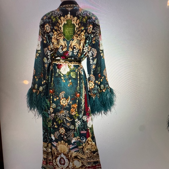 Camilla Robe with Feathers - Picture 5 of 9